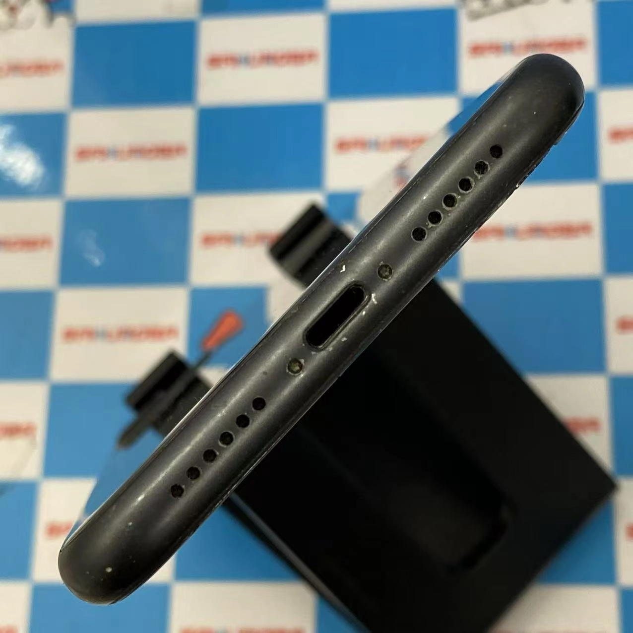 iPhone11 64GB ブラック MWLT2J/A au版SIMフリー  ジャンク品