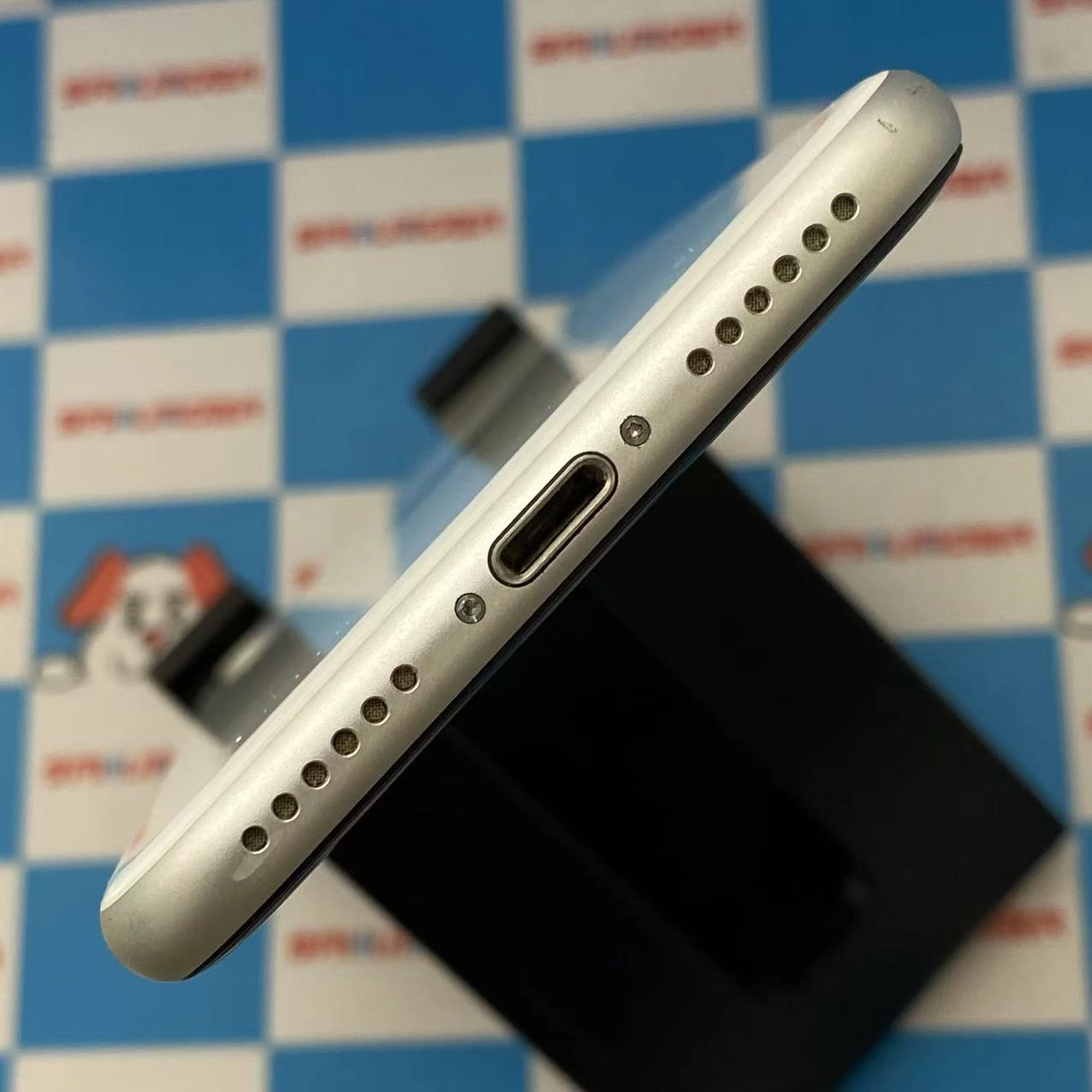 iPhoneSE 第2世代 64GB ホワイト MX9T2J/A AU版SIMフリー ジャンク品 au