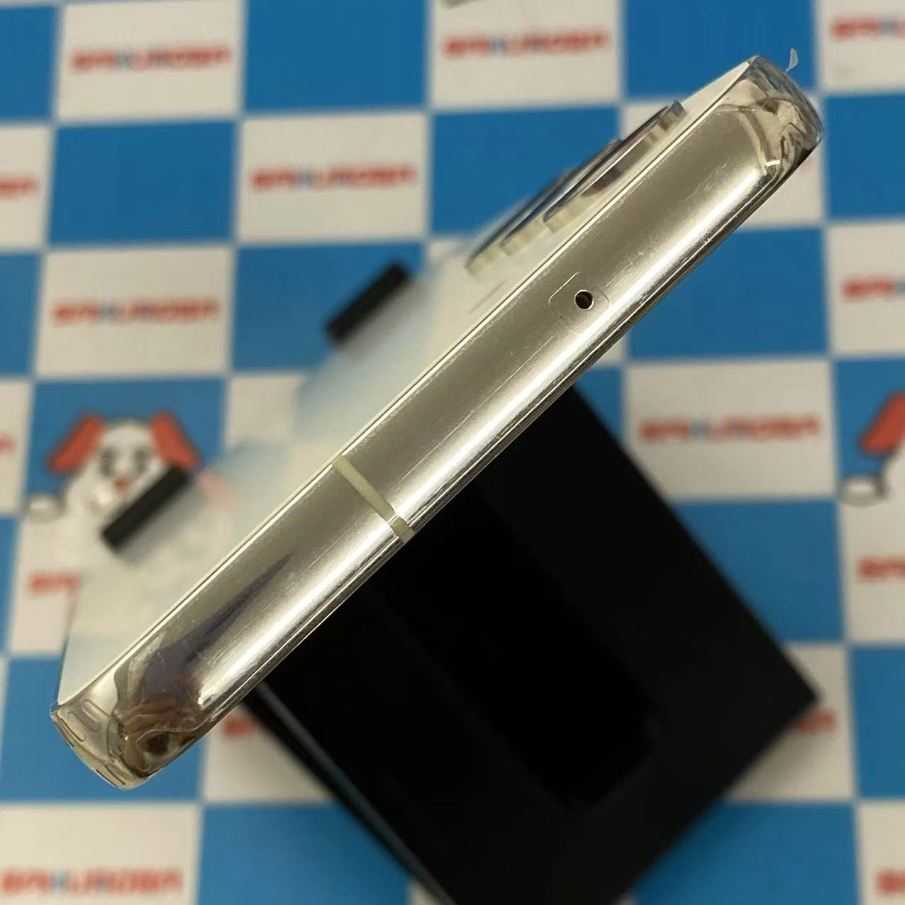 Galaxy S23 8GB/256GB クリーム SCG19 AU版SIMフリー 極美品