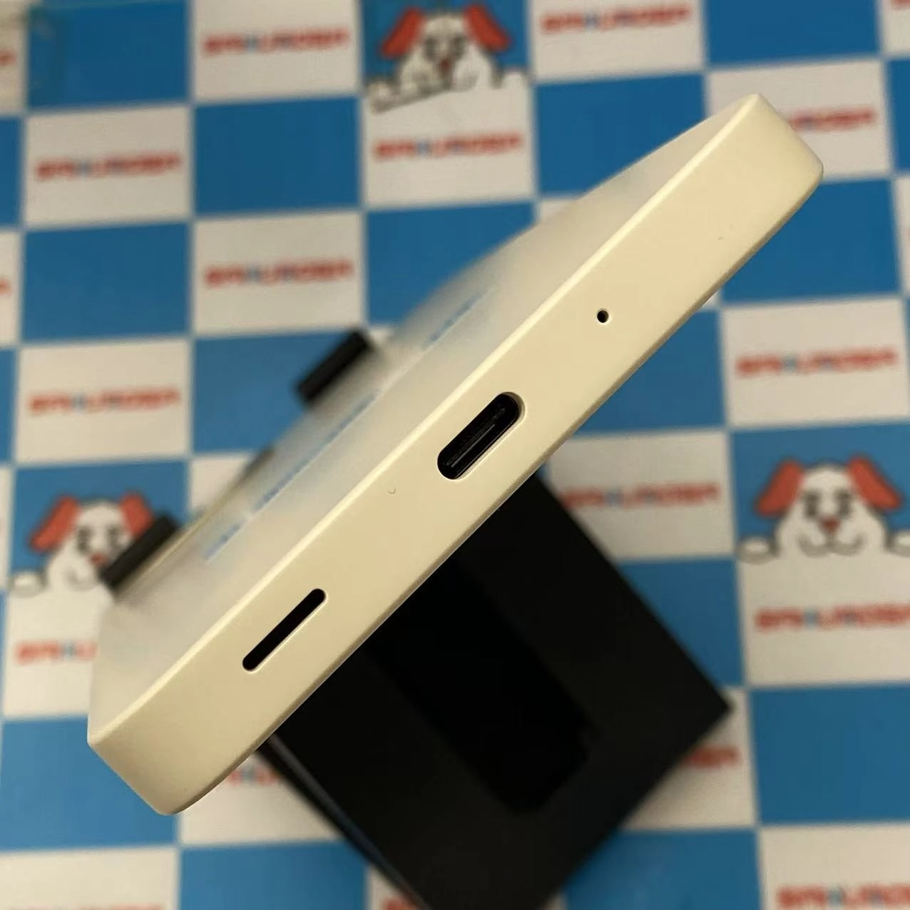 AQUOS Wish4 64GB ホワイト SH-M27 SIMフリー 開封未使用品