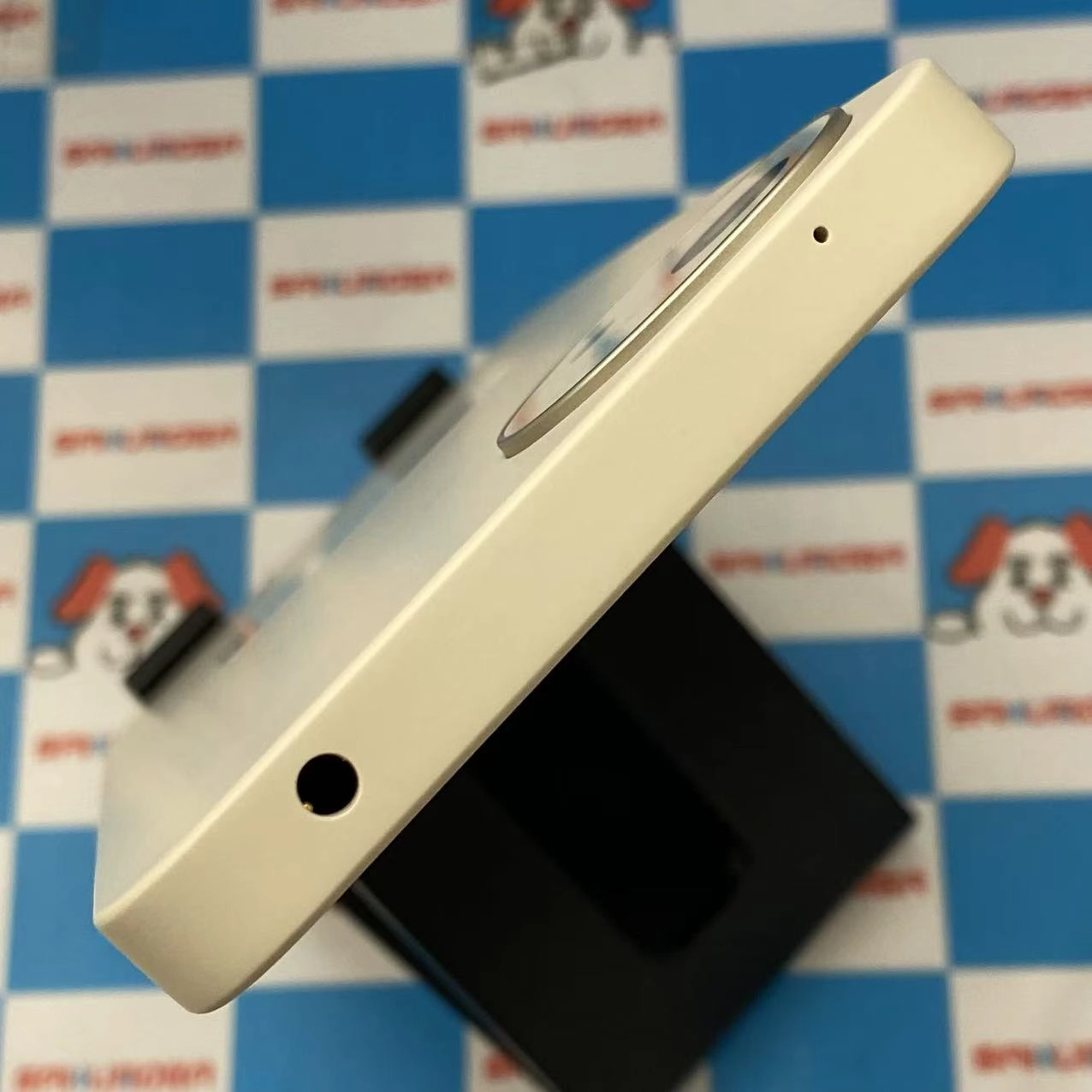 AQUOS Wish4 64GB ホワイト SH-M27 SIMフリー 開封未使用品