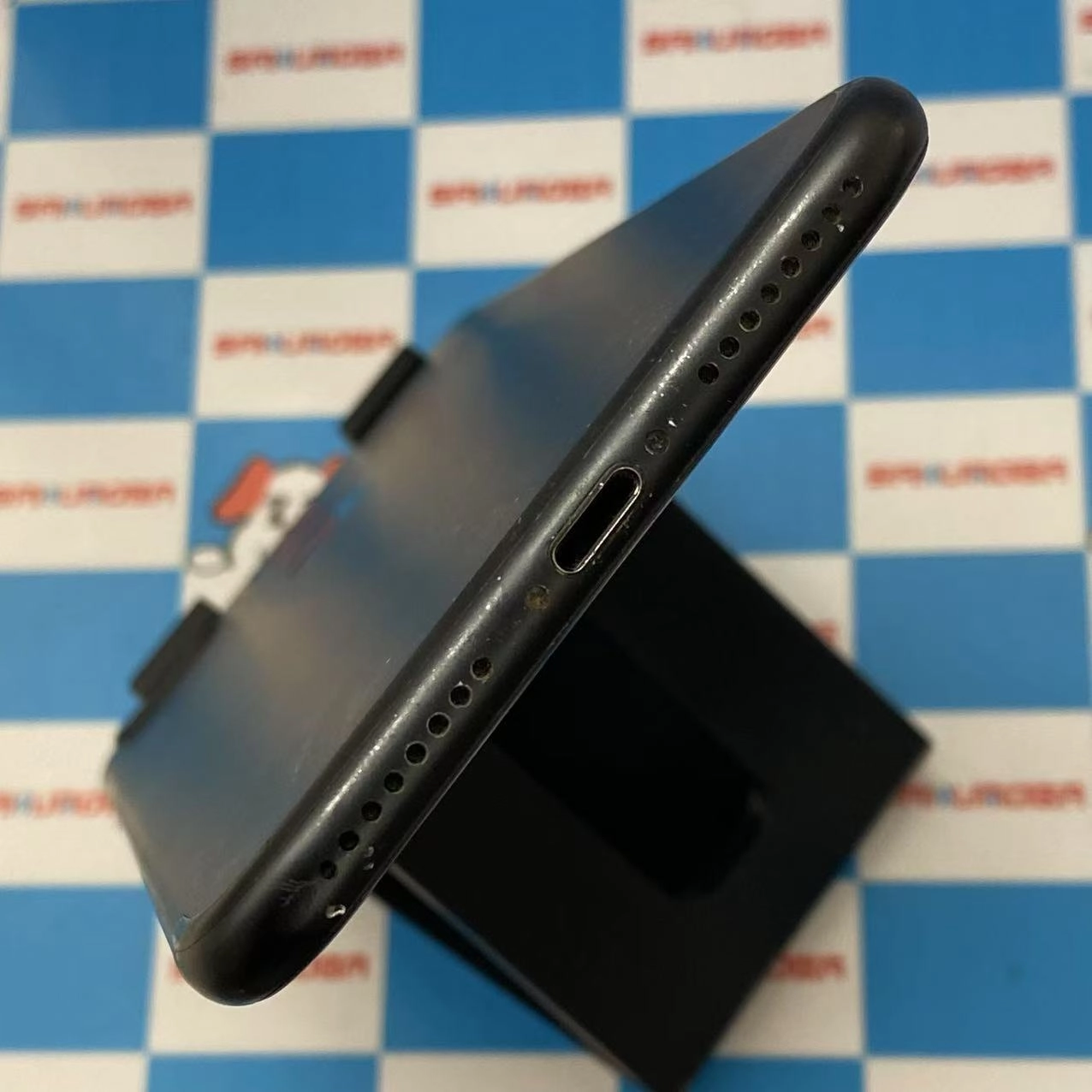 iPhone7 Plus 32GB ブラック MNR92J/A SIMロック解除済 au