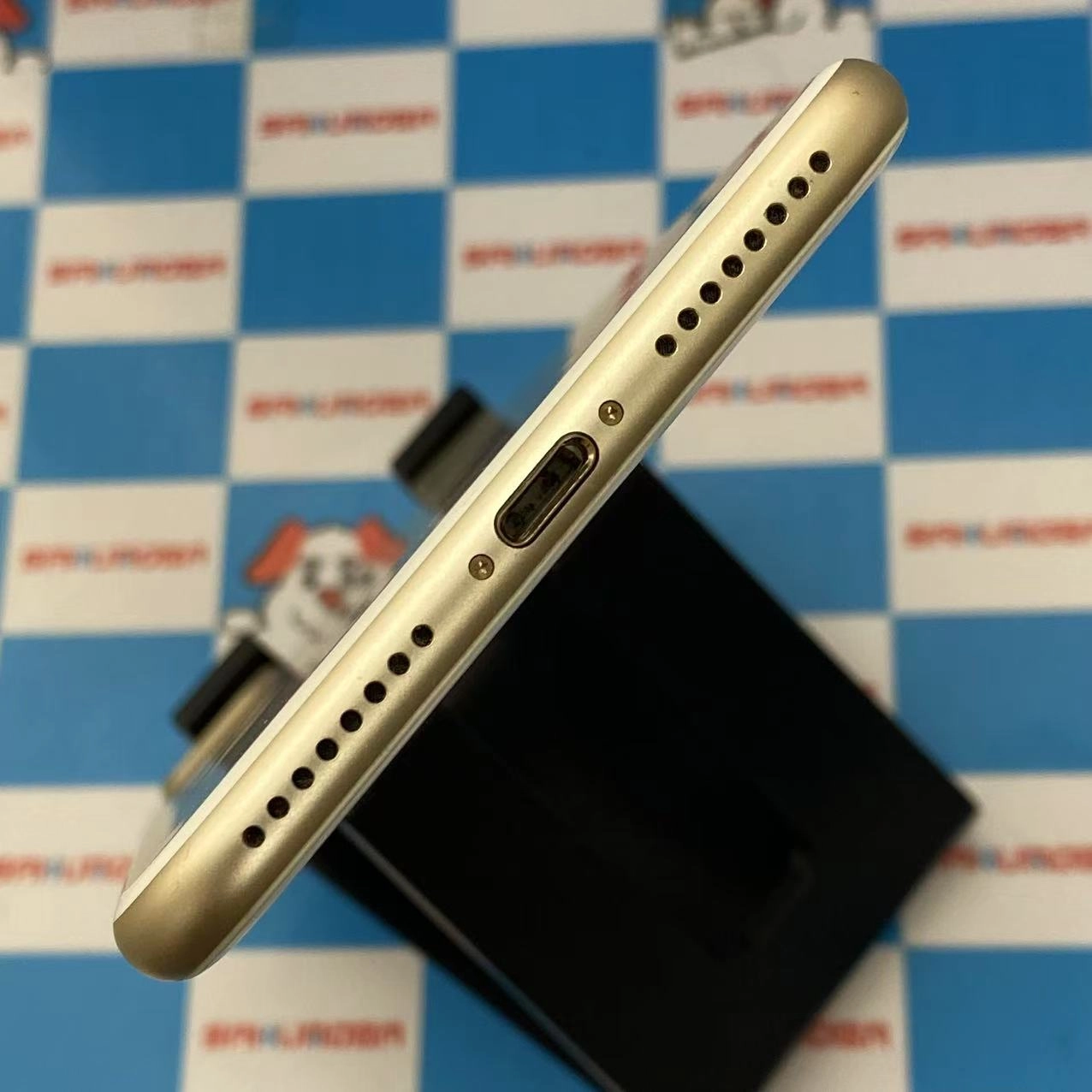 iPhone7 Plus 256GB ゴールド MN6N2J/A SIMロック解除済 au 美品