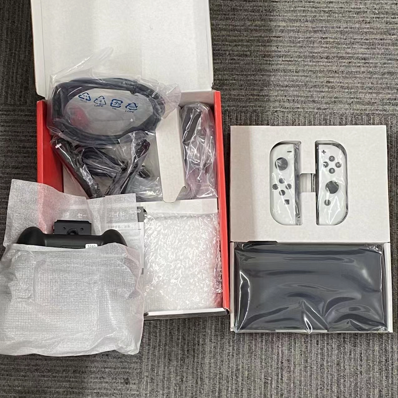 Nintendo Switch 有機ELモデル ホワイト 2021年モデル 64GB HEG-S-KAAAA 新品同様