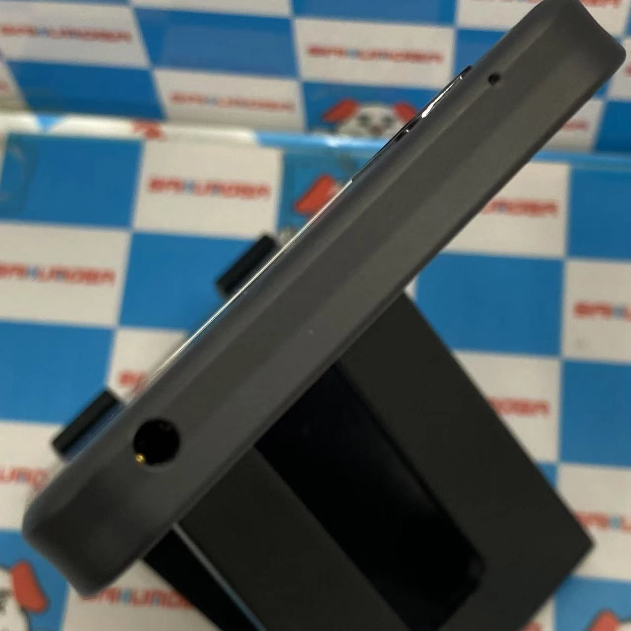 AQUOS wish2 64GB チャコール SHG08 AU版SIMフリー