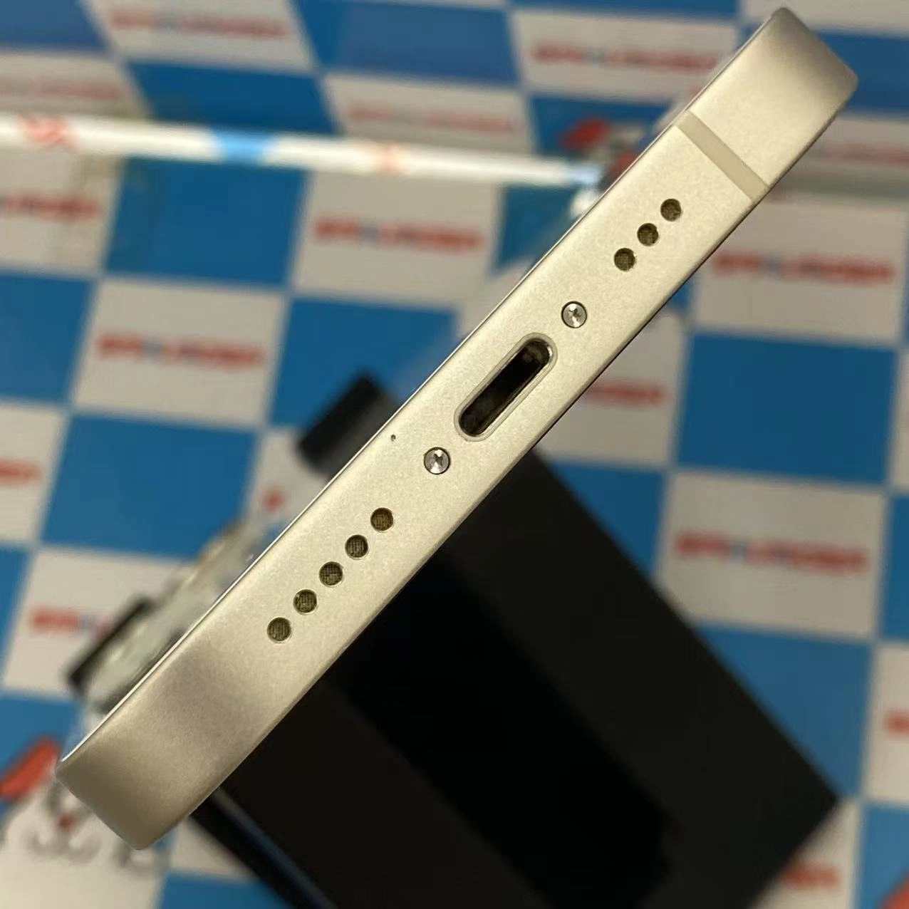 iPhone13 128GB スターライト MLND3J/A SIMロック解除済 au