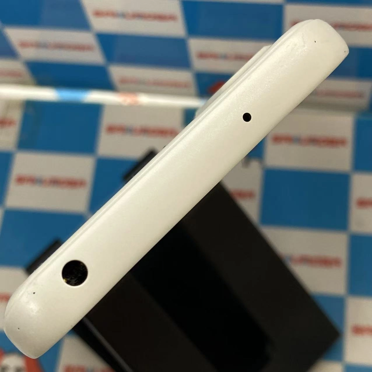 arrows We 64GB ホワイト F-51B docomo版SIMフリー