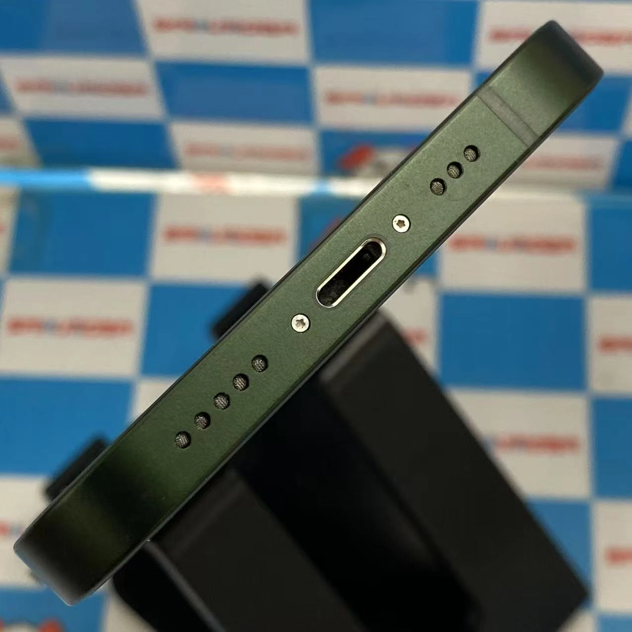 iPhone13 128GB グリーン MNGG3J/A AU版SIMフリー 極美品