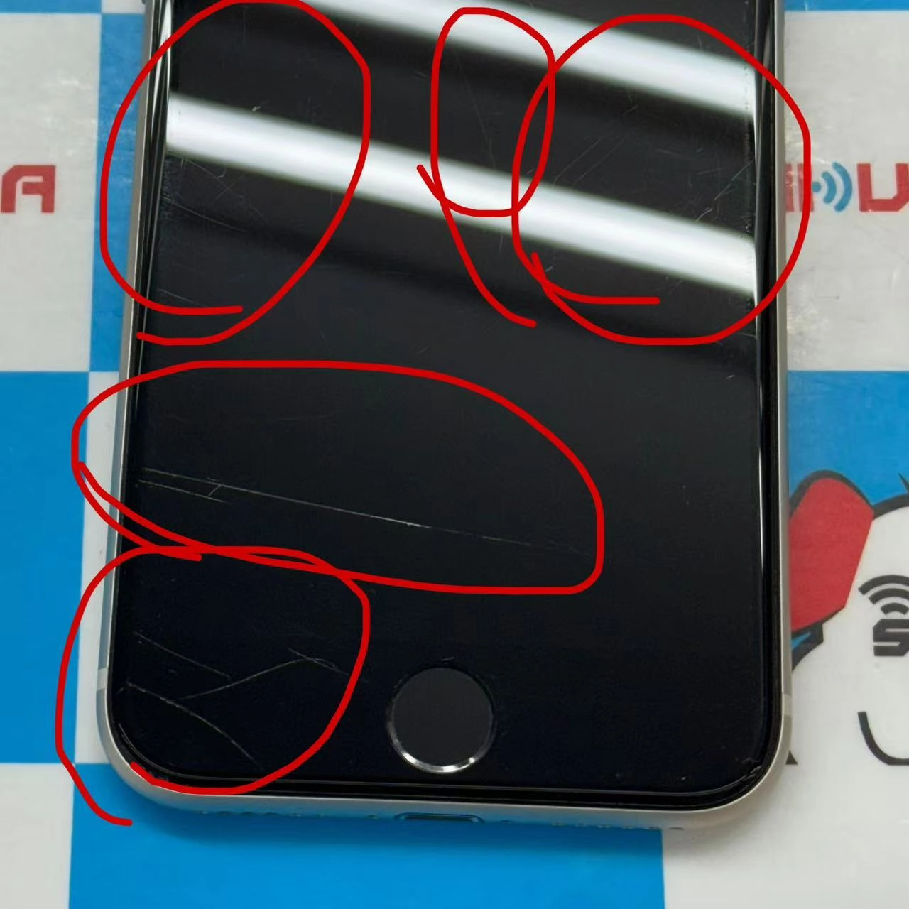 iPhoneSE 第3世代 64GB スターライト MMYD3J/A AU版SIMフリー