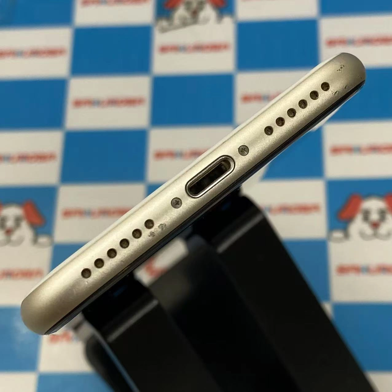 iPhoneSE 第3世代 64GB スターライト MMYD3J/A SoftBank版SIMフリー