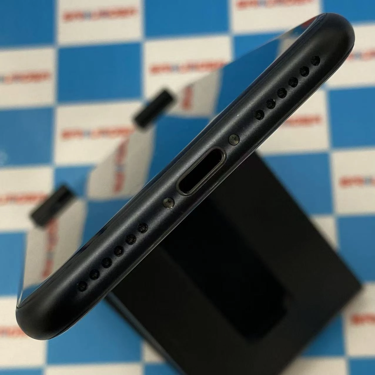 iPhoneSE 第3世代 64GB ミッドナイト MMYC3J/A SIMフリー 訳あり開封未使用品