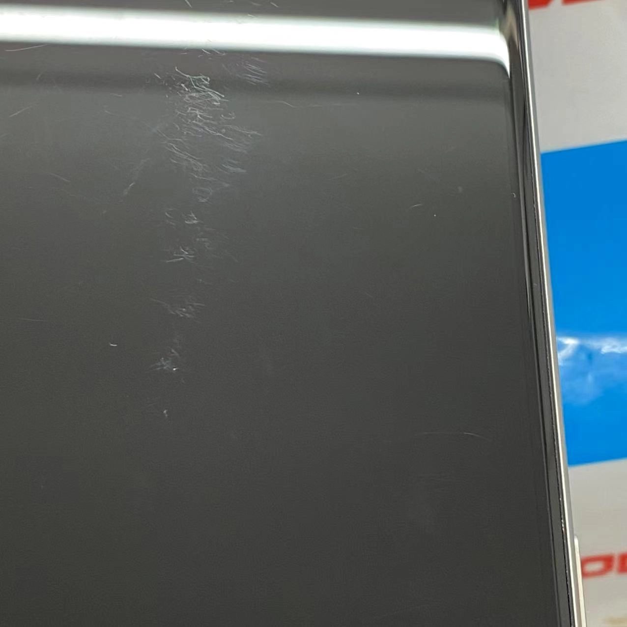 iPhoneSE 第3世代 128GB スターライト MMYG3J/A docomo版SIMフリー