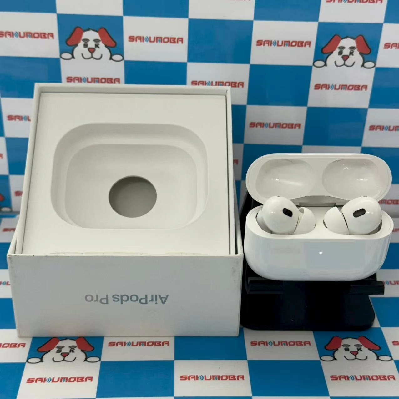 AirPods Pro 第2世代 MagSafe充電ケース(USB-C)付き ホワイト MTJV3J/A