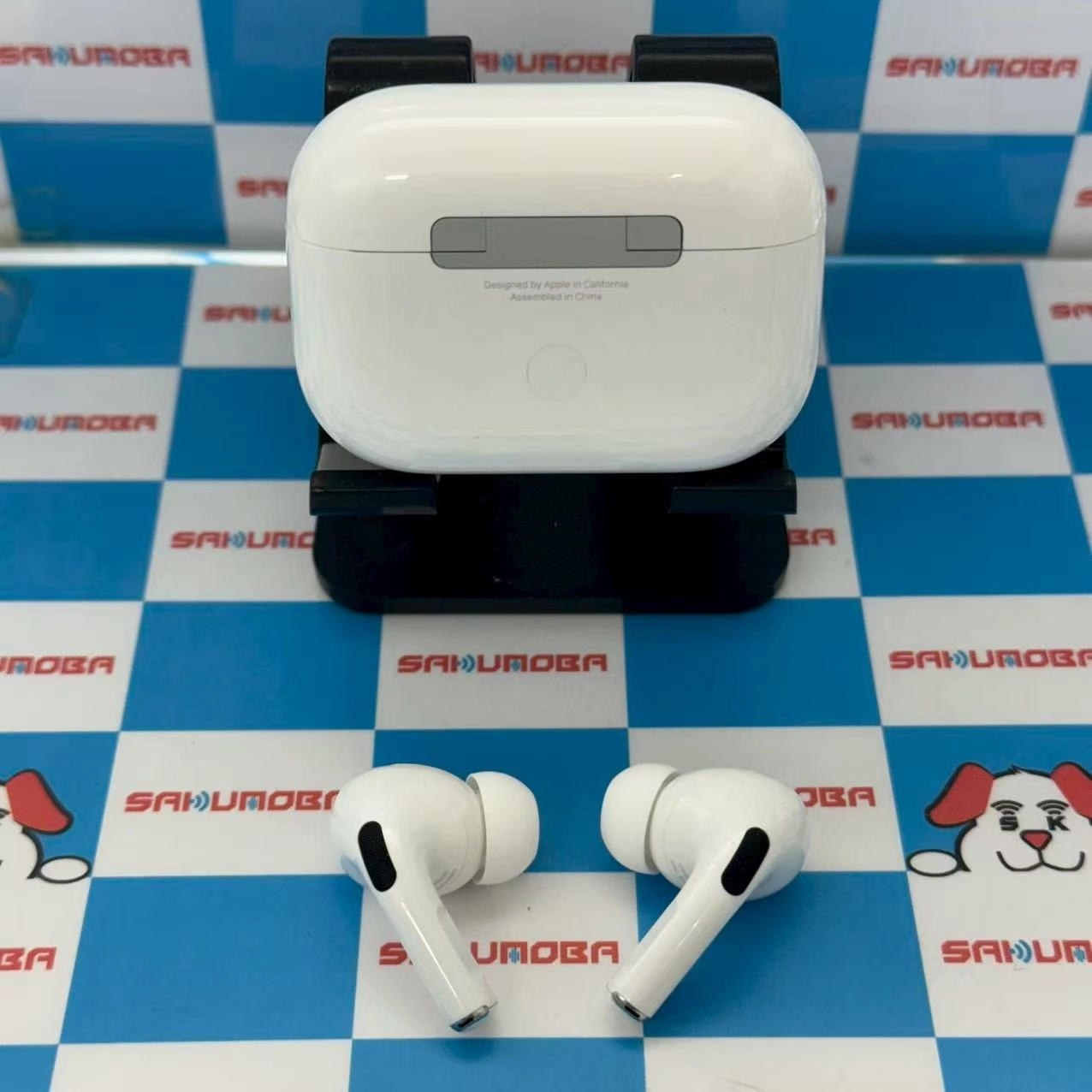 AirPods Pro 第2世代 MagSafe充電ケース(USB-C)付き ホワイト MTJV3J/A
