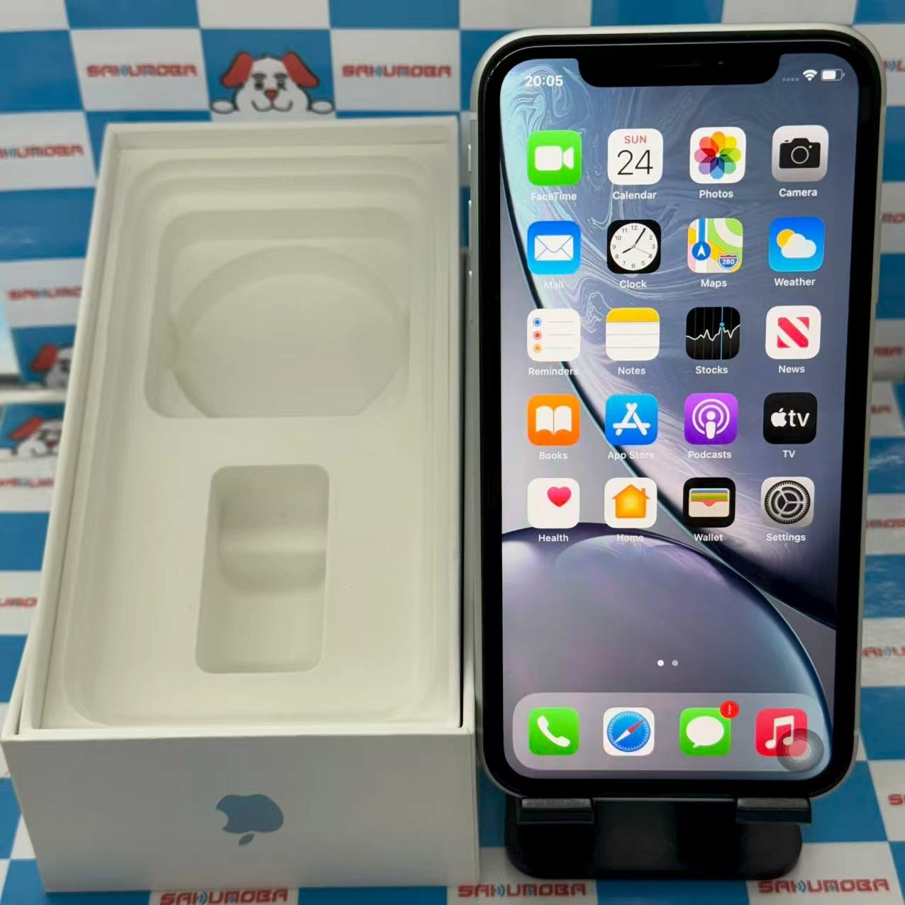 iPhoneXR 64GB ホワイト MT032J/A SIMフリー 極美品