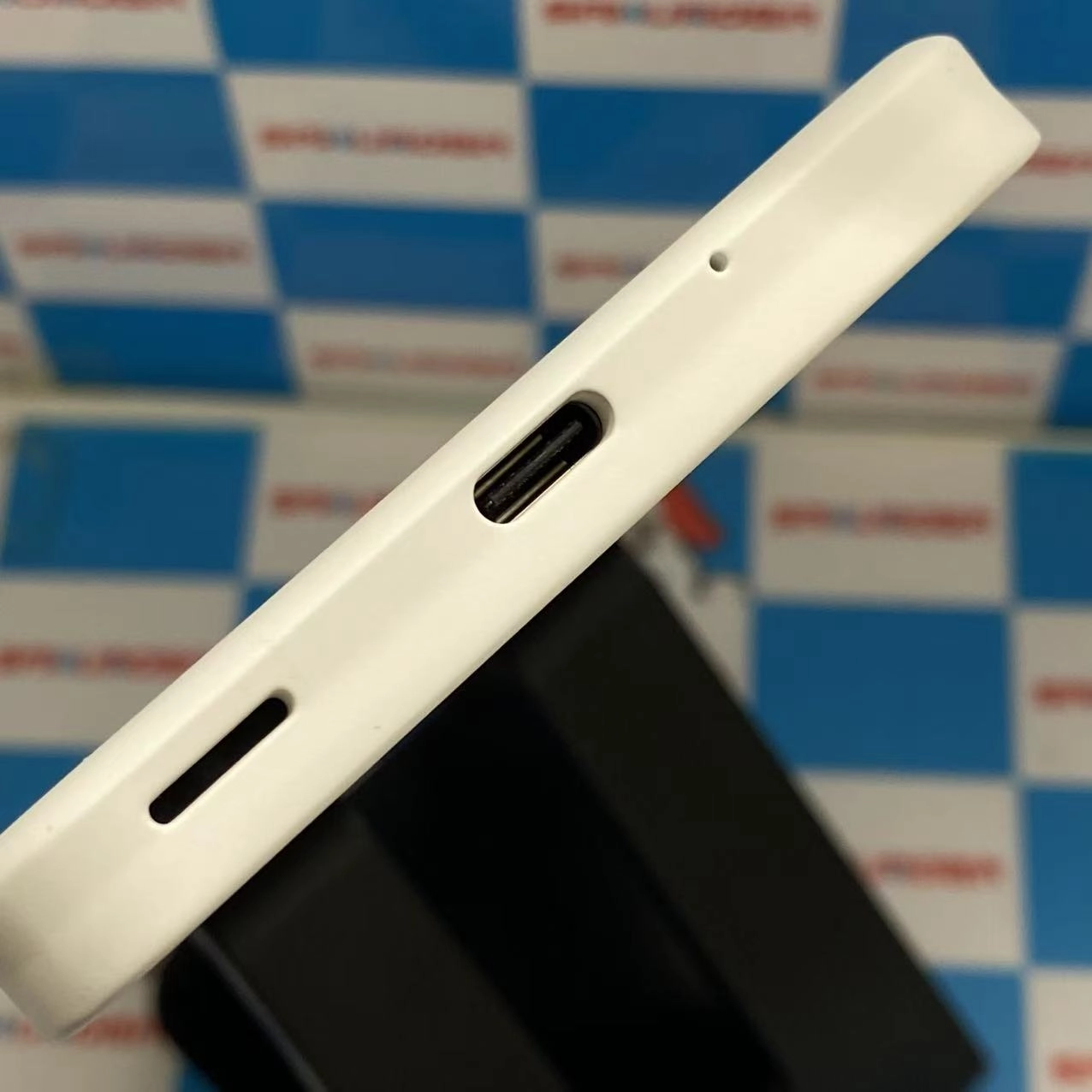 AQUOS wish3 4GB/64GB ホワイト SH-M25 SIMフリー 美品