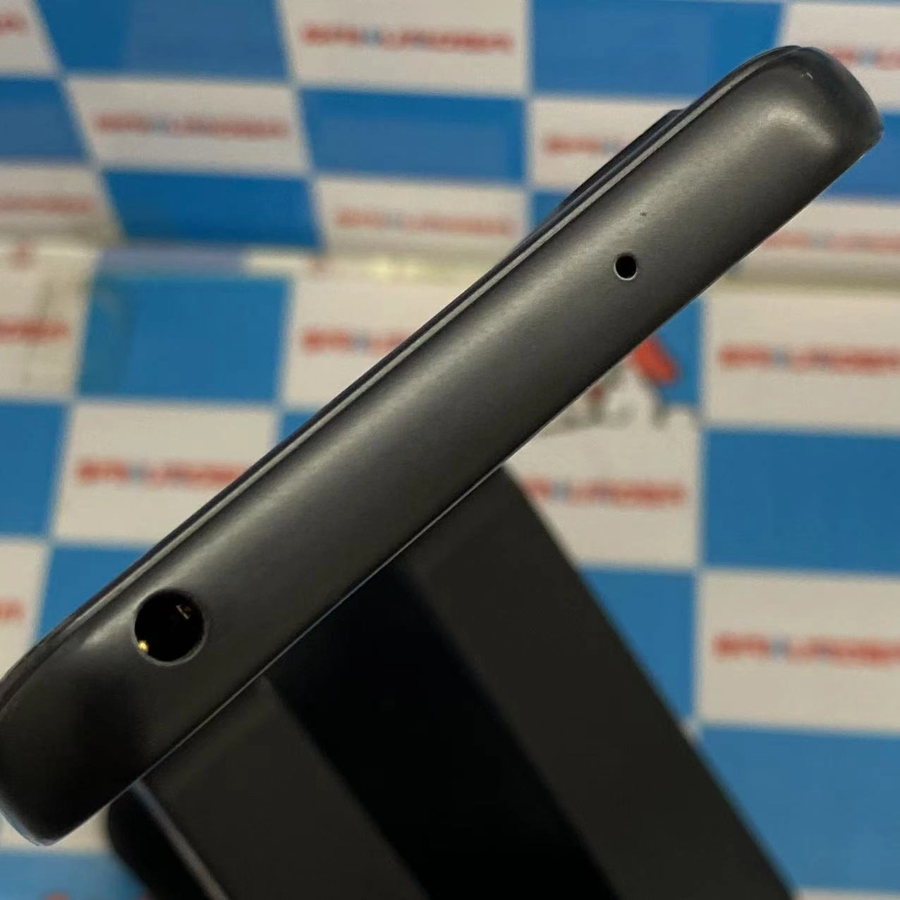 arrows We 64GB ブラック FCG01 AU版SIMフリー au