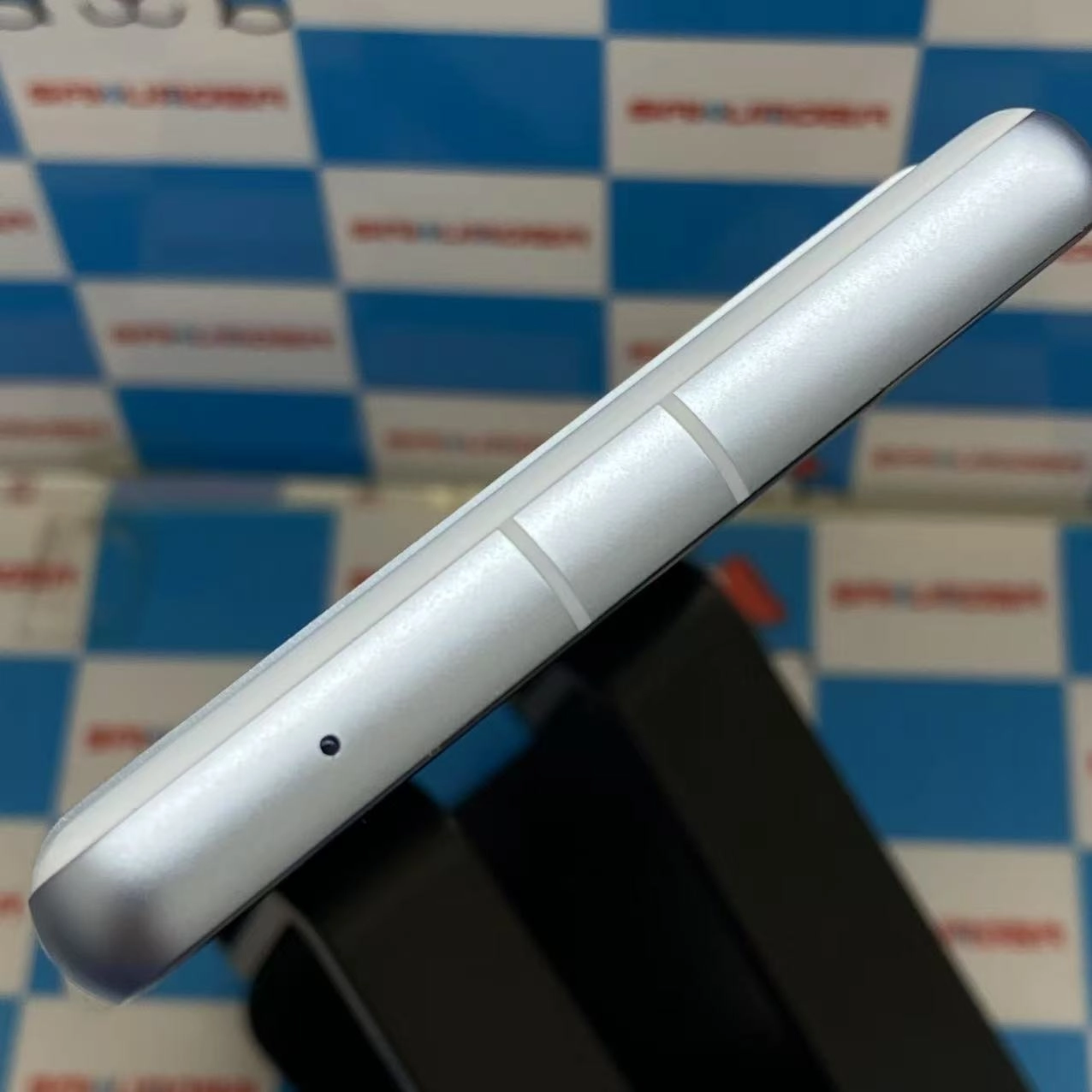 Google Pixel 7a 128GB Snow Pixel7a AU版SIMフリー 極美品