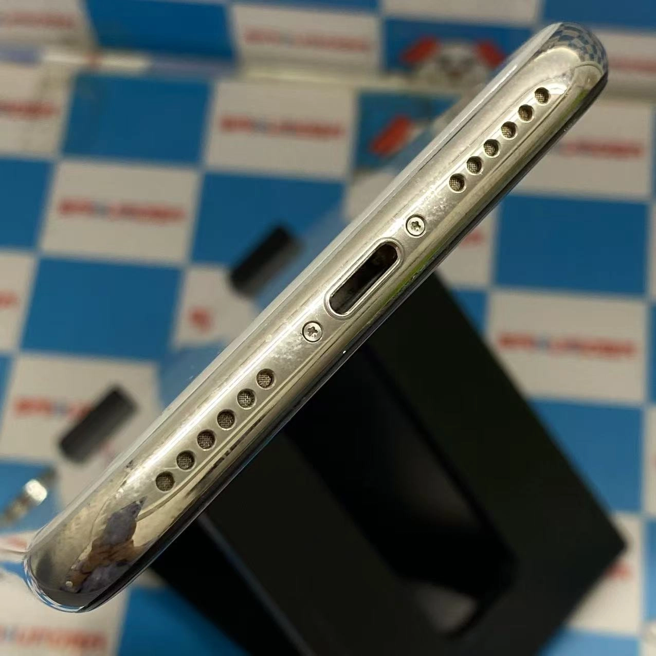 iPhoneX 64GB シルバー MQAY2J/A SIMロック解除済 docomo