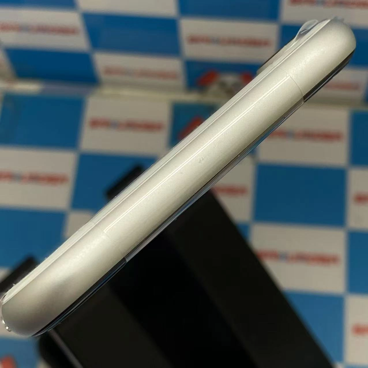 iPhoneSE 第2世代 64GB ホワイト MHGQ3J/A SoftBank版SIMフリー 開封未使用品