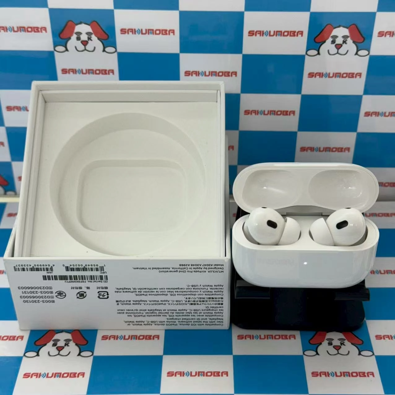 AirPods Pro 第2世代 MagSafe充電ケース(USB-C)付き ホワイト MTJV3J/A