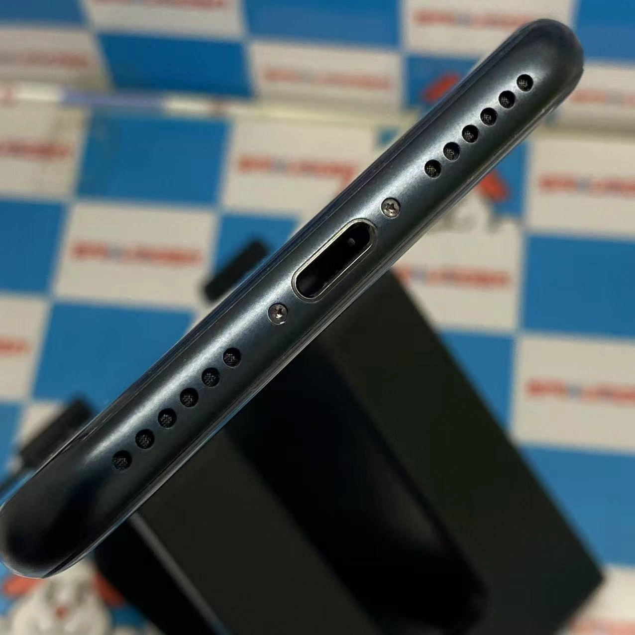 iPhoneSE 第3世代 64GB ミッドナイト MMYC3J/A SoftBank版SIMフリー