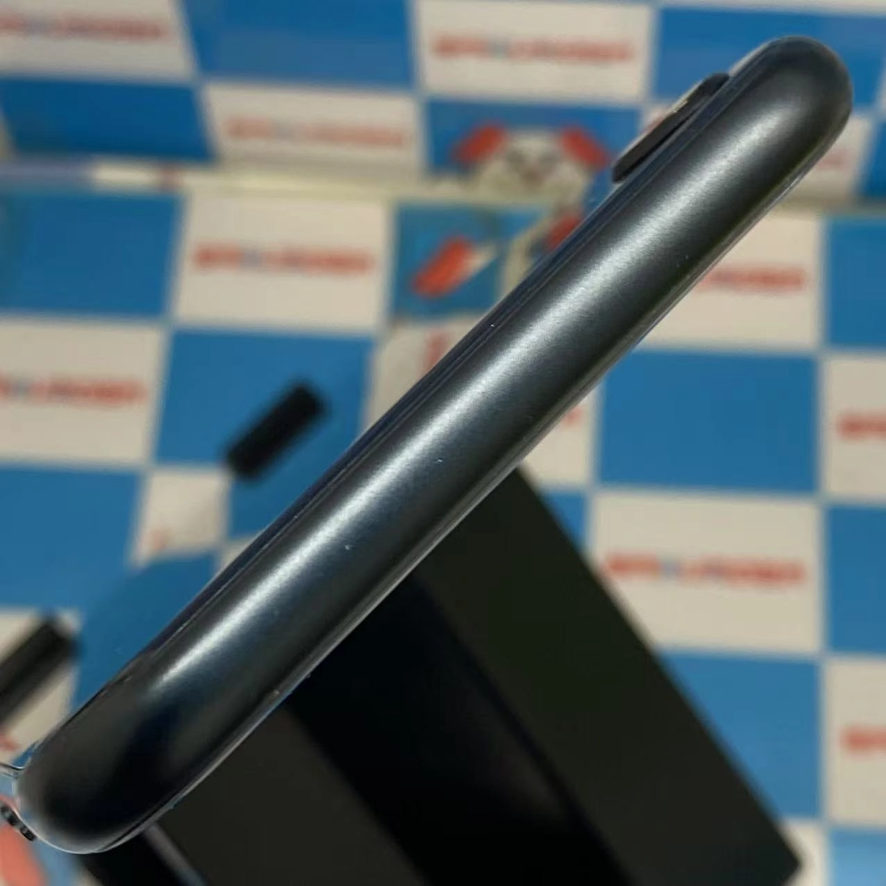 iPhoneSE 第3世代 64GB ミッドナイト MMYC3J/A SoftBank版SIMフリー