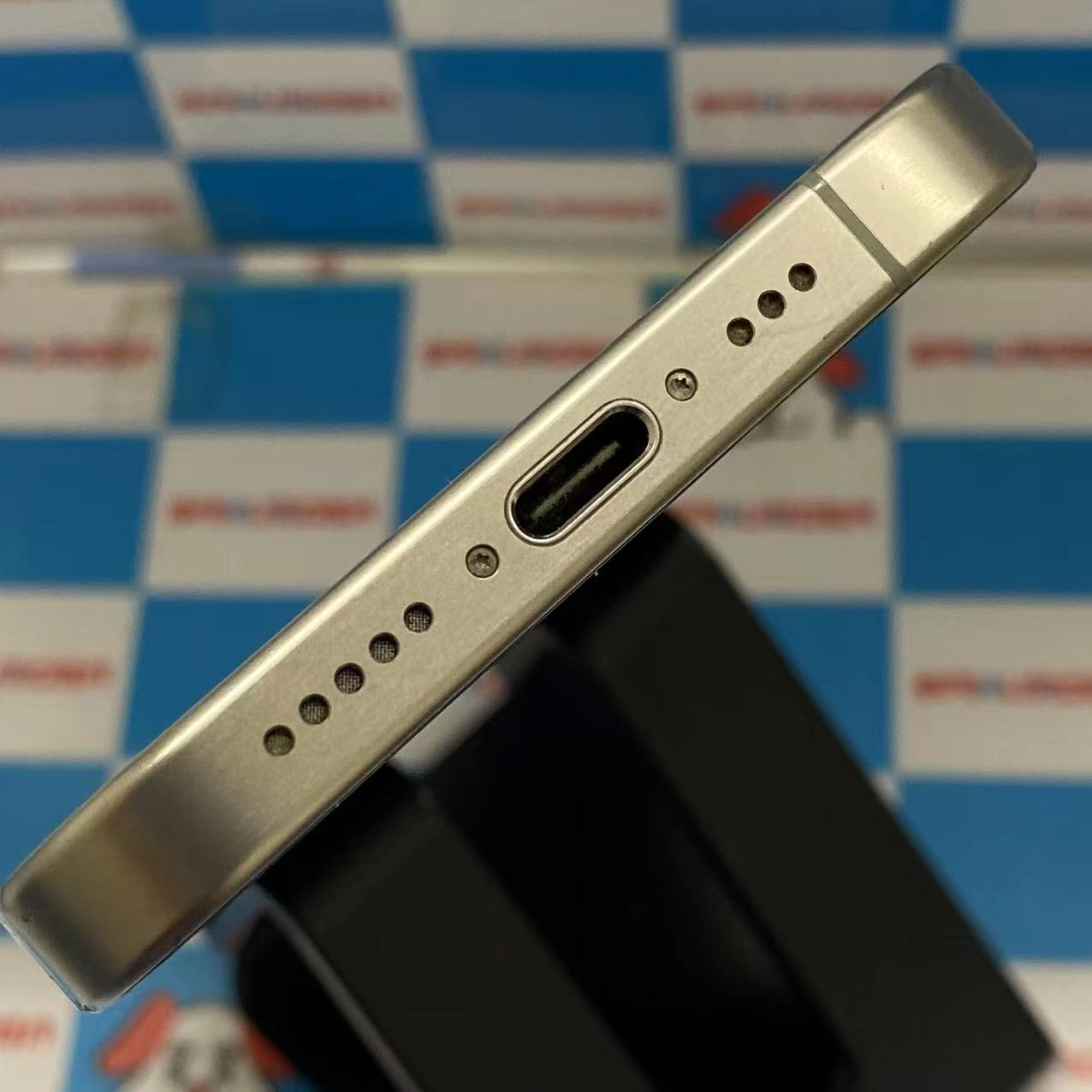 iPhone15 Pro 1TB ナチュラルチタニウム MTUT3J/A SoftBank版SIMフリー