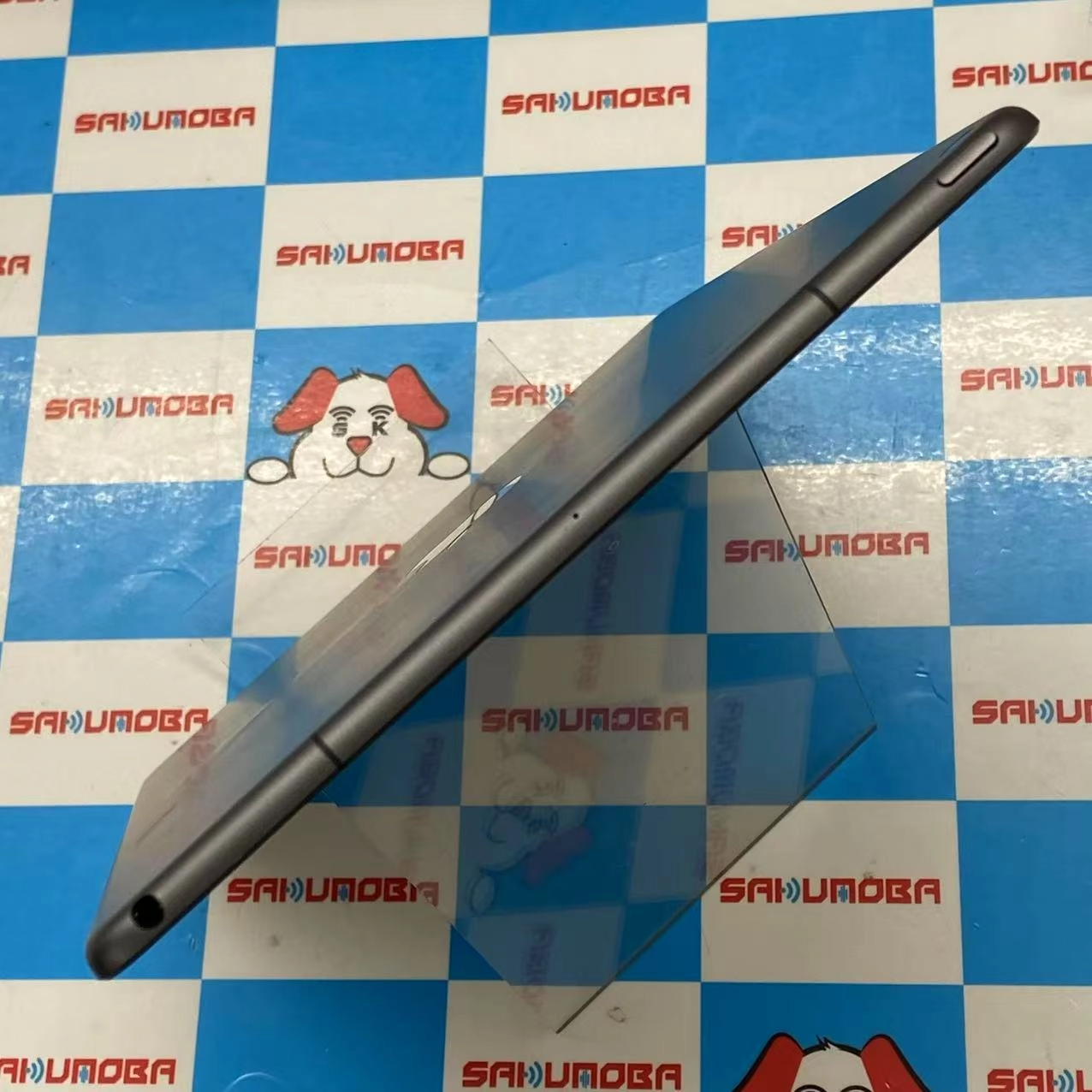 iPad Air 第3世代 Wi-Fi+Cellularモデル 64GB スペースグレイ MV0D2J/A au版 訳あり品