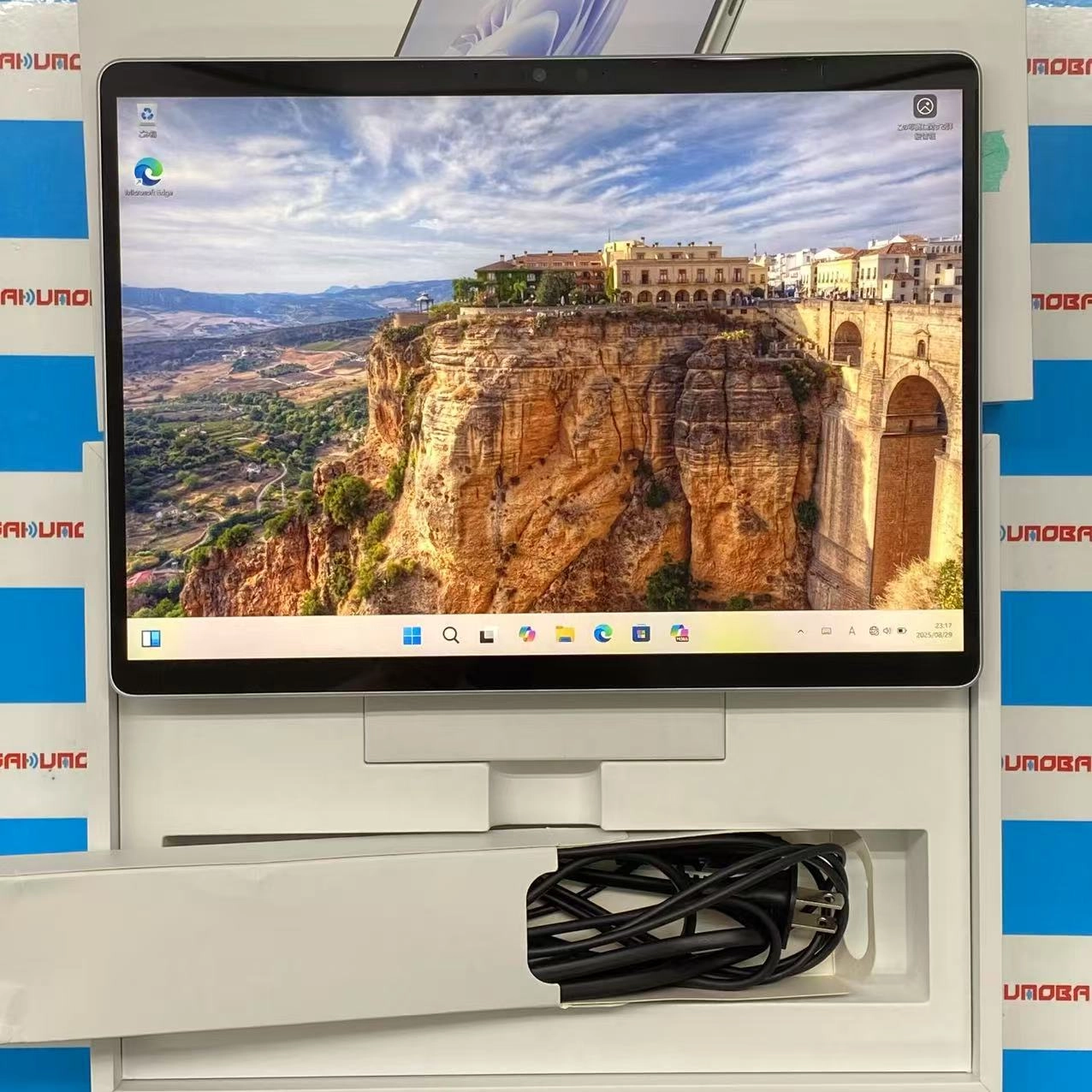 Surface Pro 9 256GB プラチナ Core(TM)i5- QI9-00011 極美品