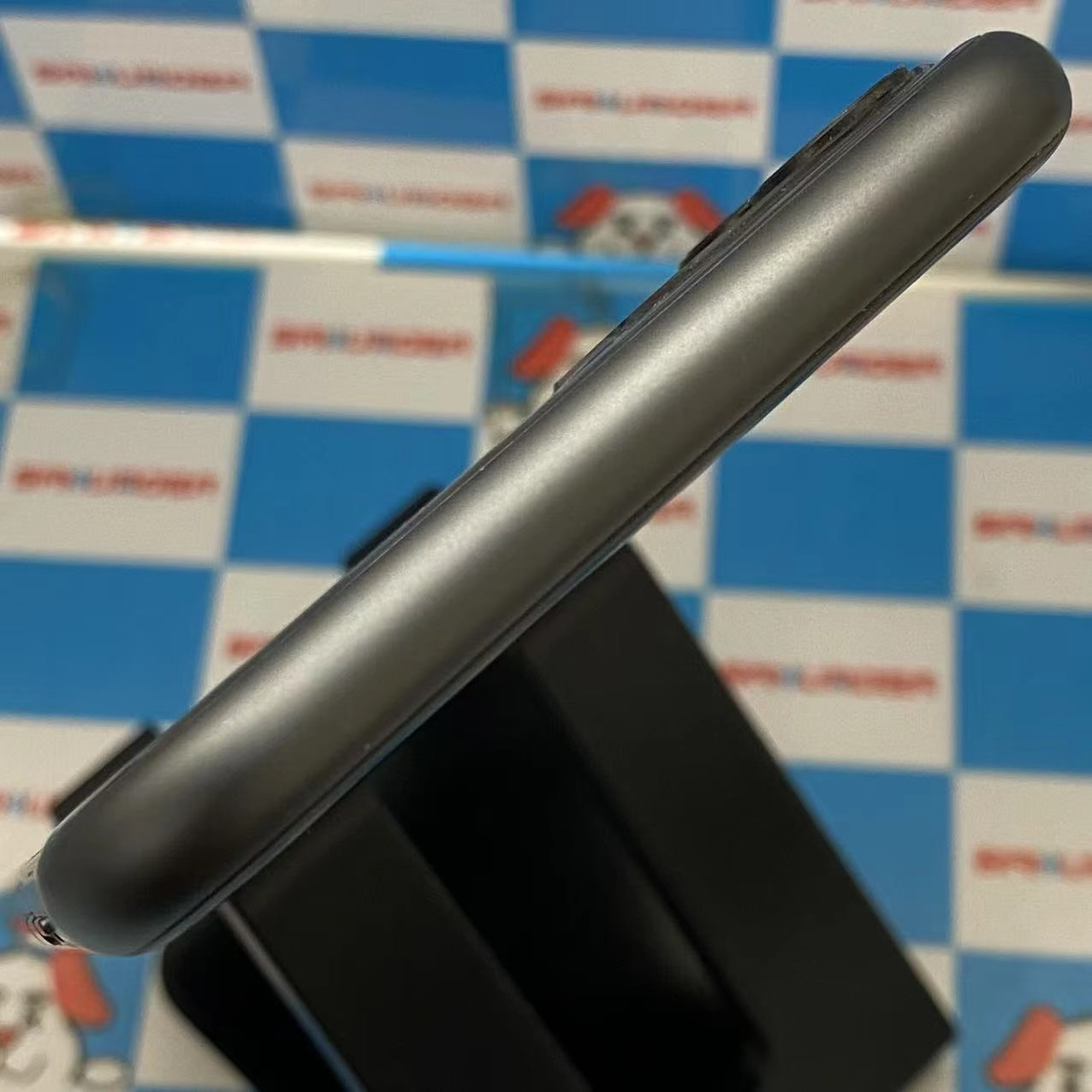 iPhone11 256GB ブラック MHDP3J/A docomo版SIMフリー 美品