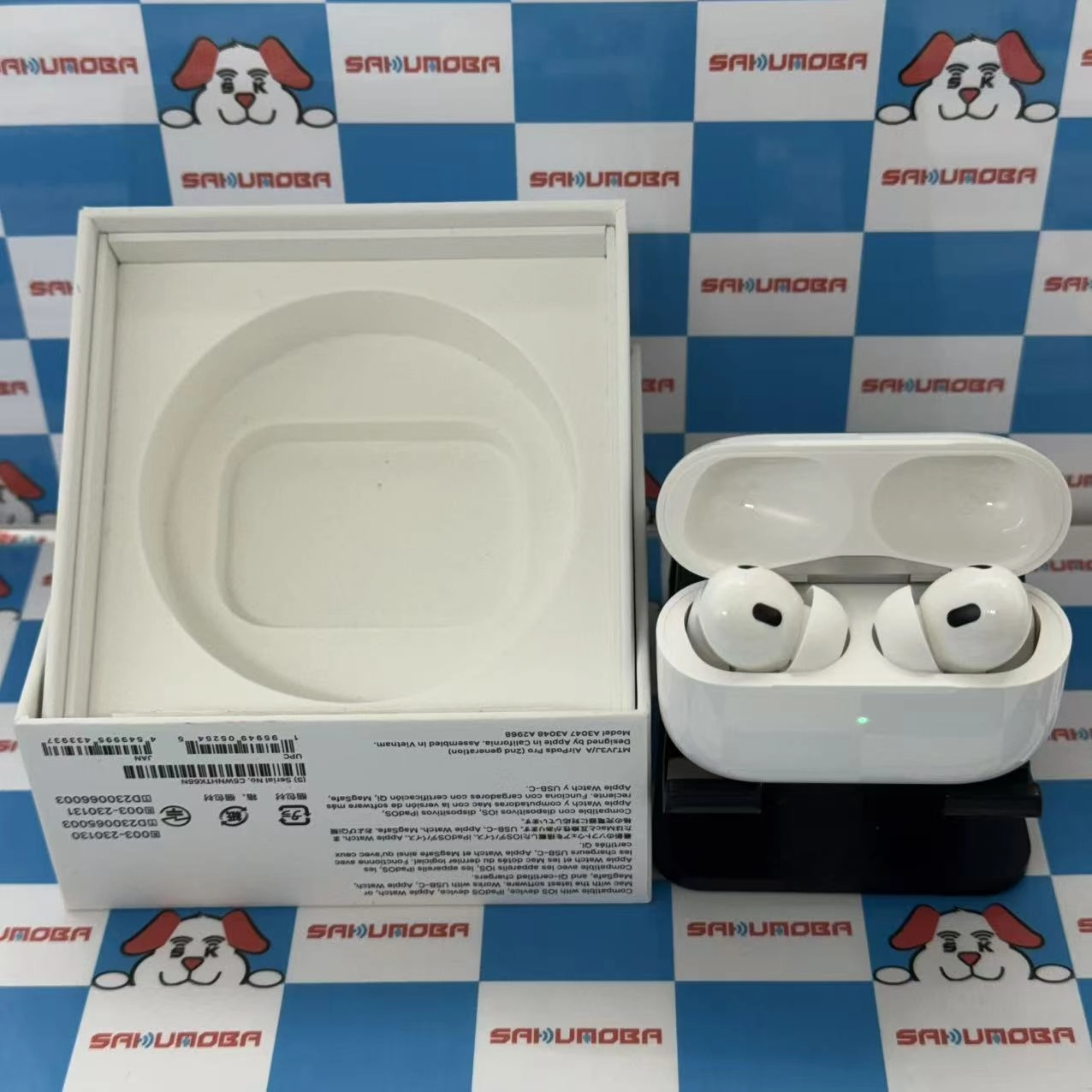 AirPods Pro 第2世代 MagSafe充電ケース(USB-C)付き ホワイト MTJV3J/A