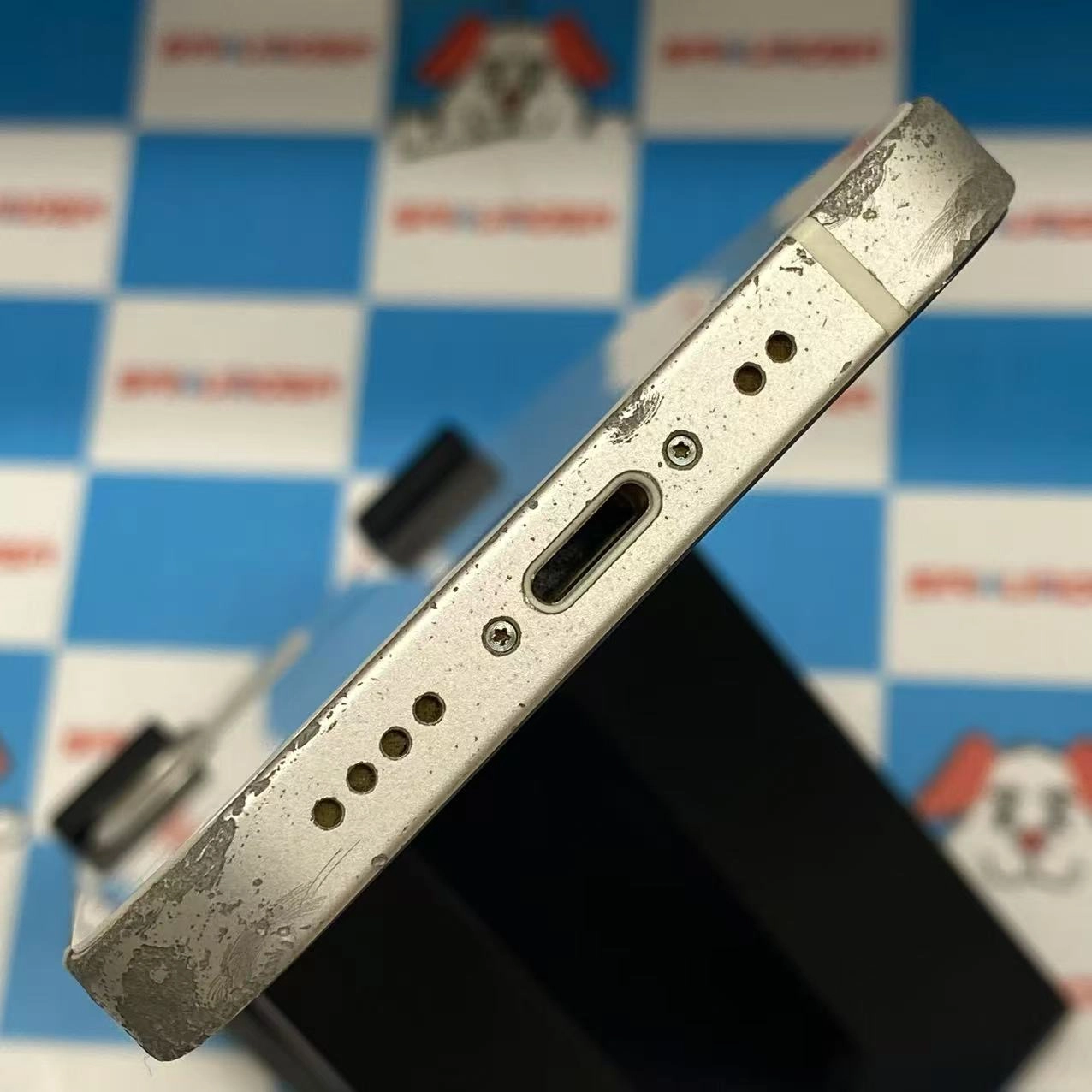 iPhone12 mini 64GB ホワイト MGA63J/A docomo版SIMフリー ジャンク品