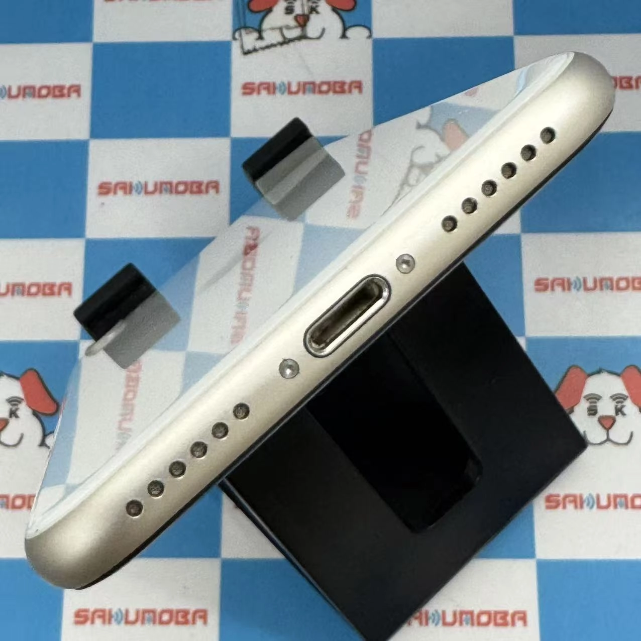 iPhoneSE 第3世代 64GB スターライト MMYD3J/A SIMロック解除済 SoftBank 美品