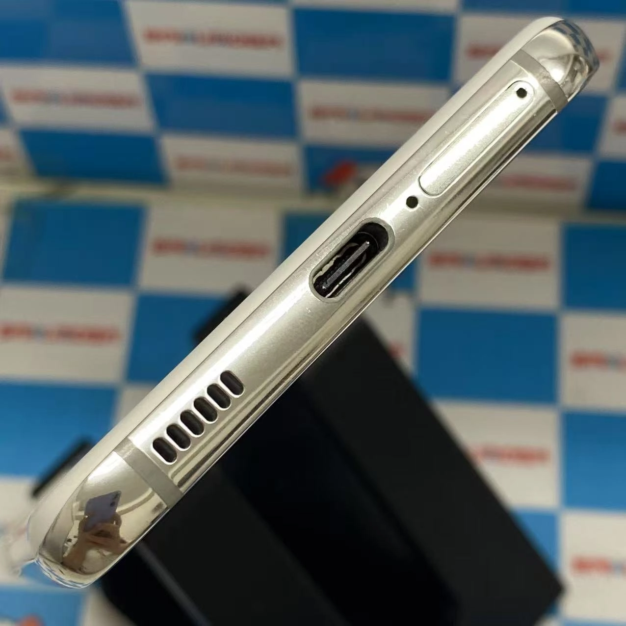 Galaxy S21 5G 8GB/256GB ファントムホワイト SC-51B docomo版SIMフリー