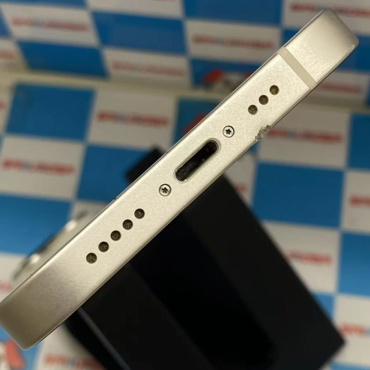 iPhone14 128GB スターライト MPUQ3J/A docomo版SIMフリー