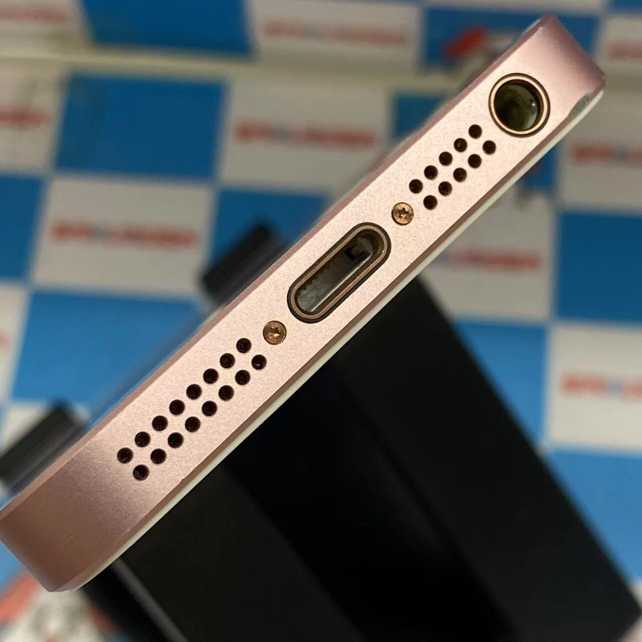 iPhoneSE 32GB ローズゴールド MP852J/A SoftBank版SIMフリー 極美品