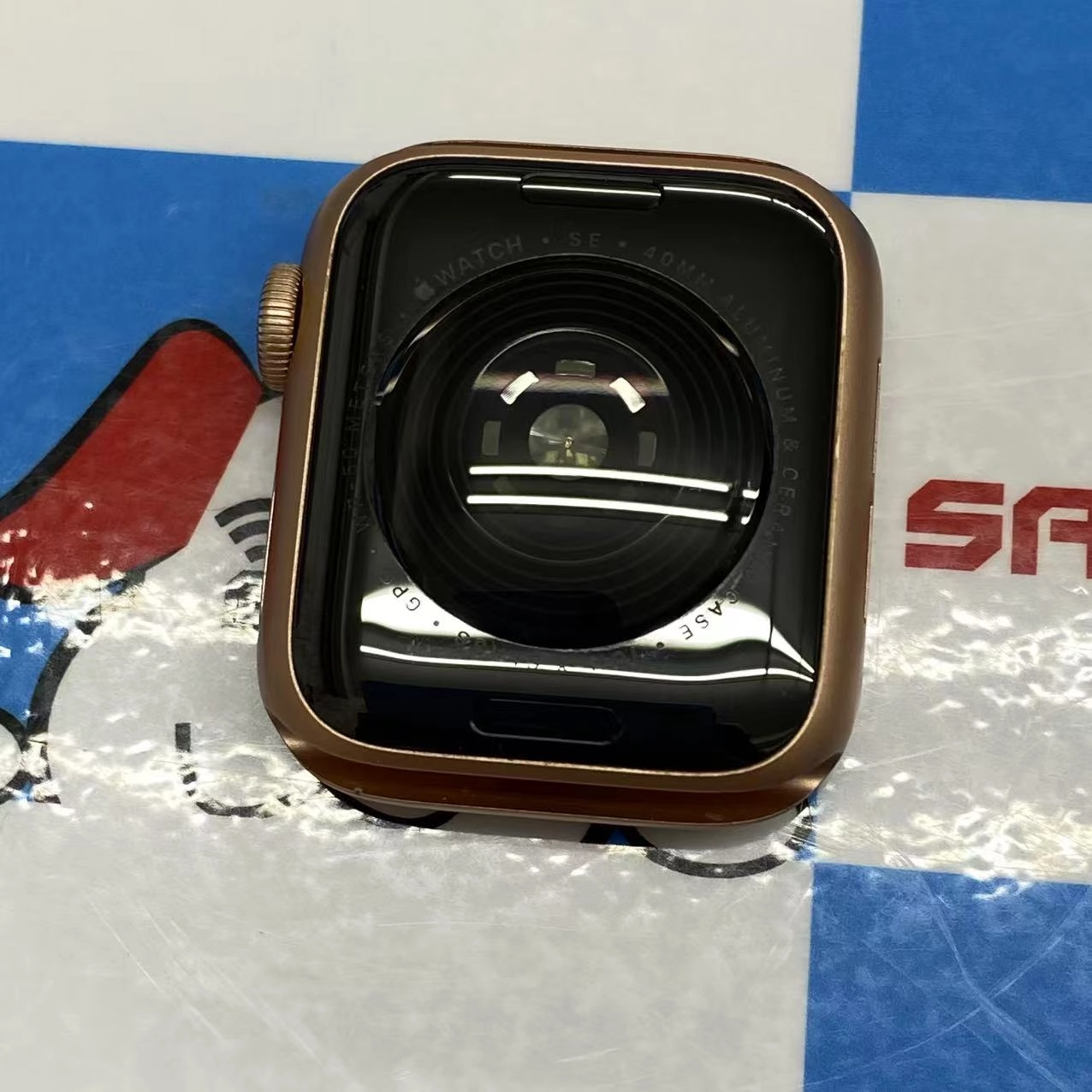 Apple Watch SE 第1世代 40mm GPSモデル ** ゴ-ルド MYDN2J/A ジャンク品