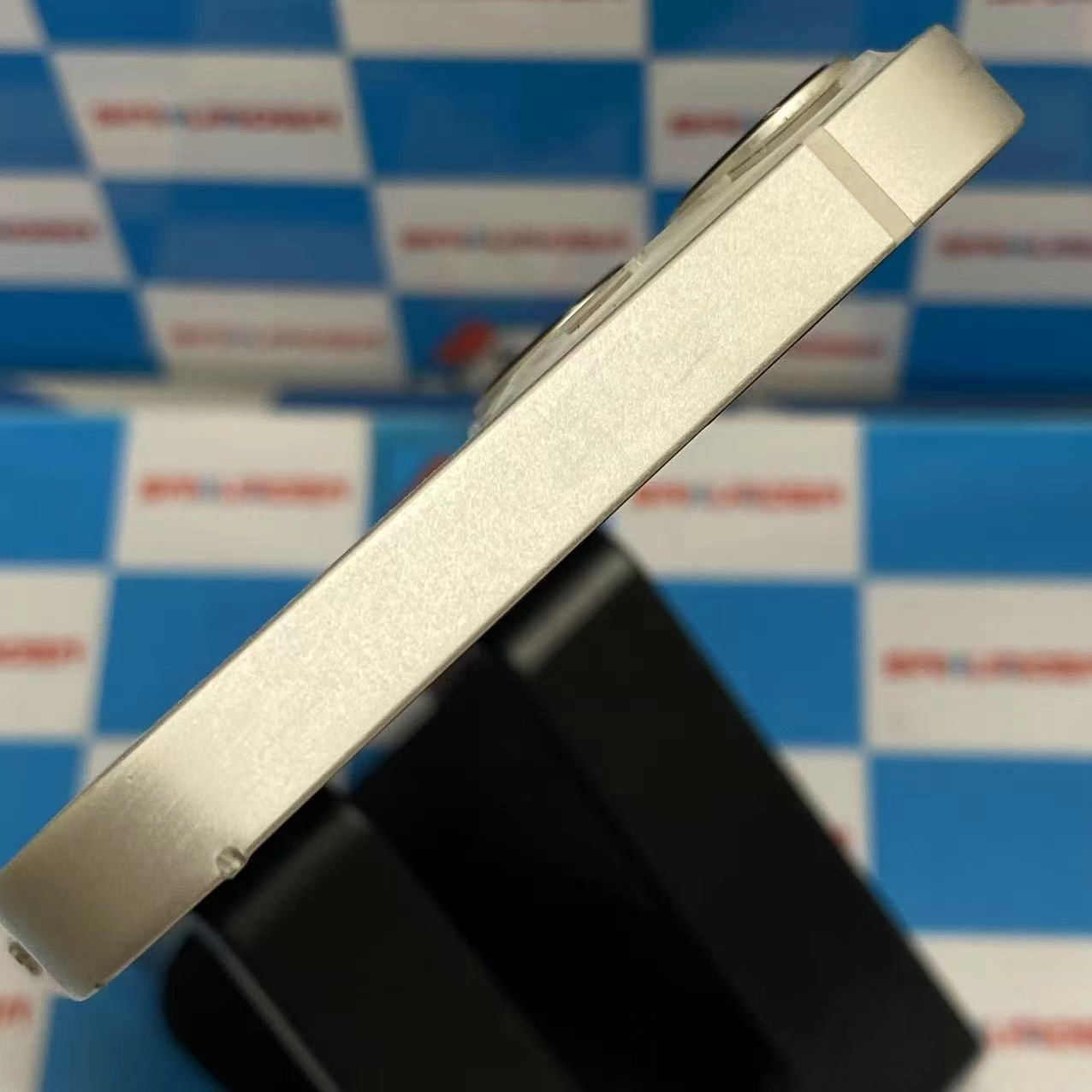 iPhone13 256GB スターライト MLNJ3J/A SoftBank版SIMフリー