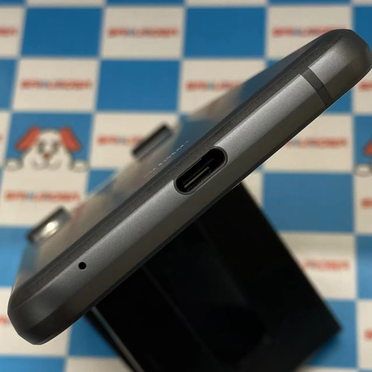 AQUOS sense3 64GB ブラック SHV45 SIMロック解除済 au新品同様