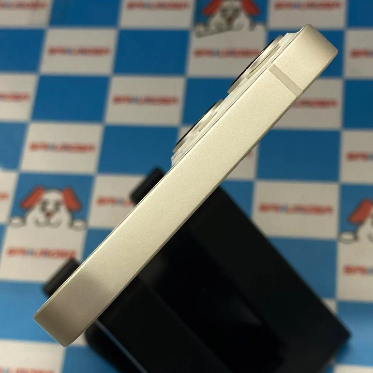 iPhone13 128GB スターライト MLND3J/A docomo版SIMフリー新品同様