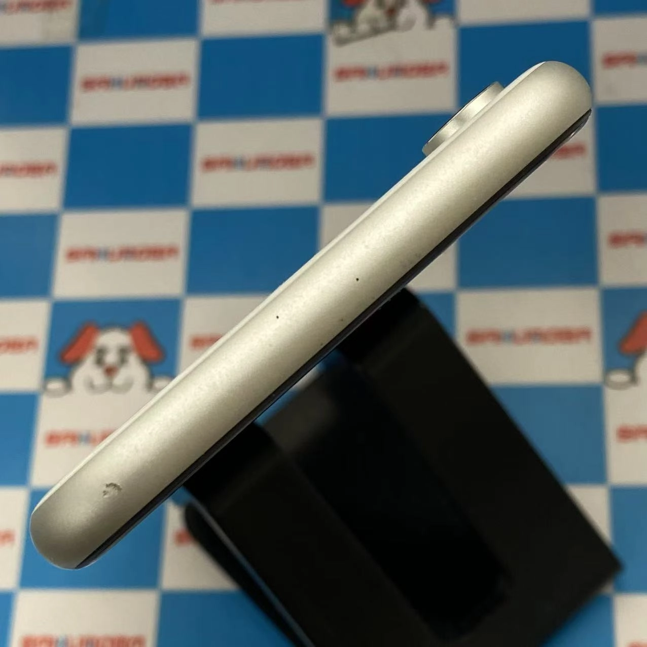 iPhoneXR 256GB ホワイト MT0W2J/A AU版SIMフリー 美品