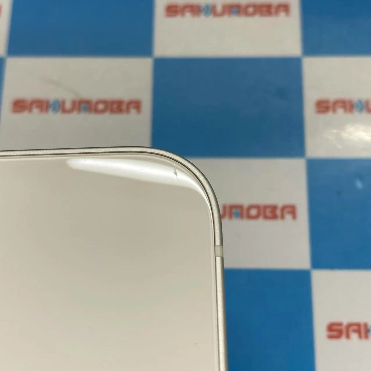 iPhone12 64GB ホワイト MGHP3J/A docomo版SIMフリー 美品