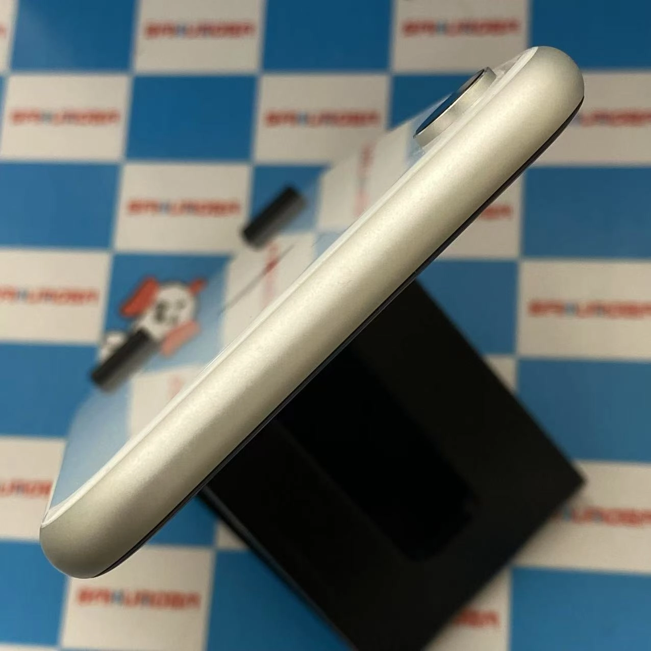 iPhoneXR 64GB ホワイト NT032J/A docomo版SIMフリー 極美品