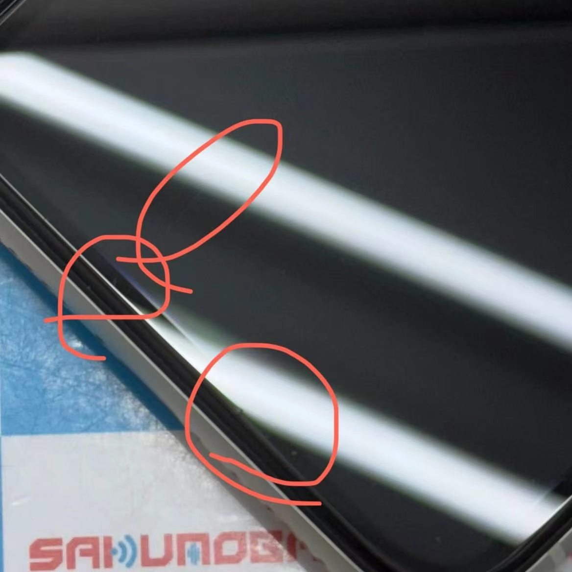 iPhone11 64GB ホワイト MWLU2J/A docomo版SIMフリー ジャンク品