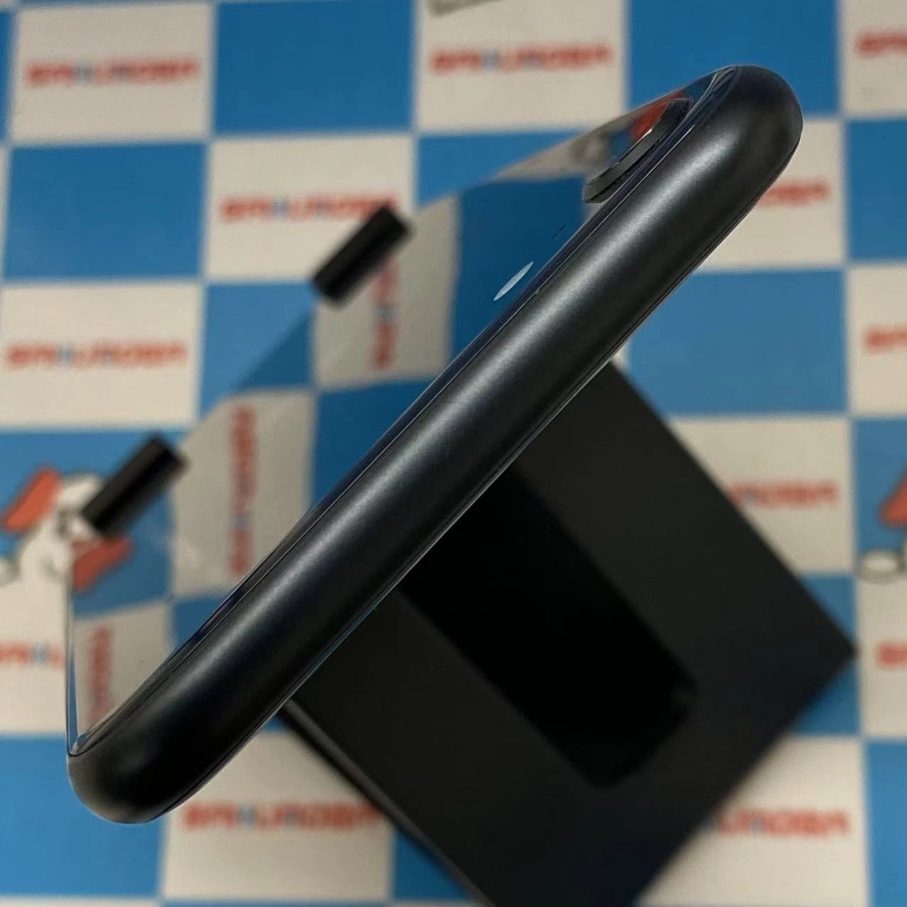 iPhoneSE 第3世代 64GB ミッドナイト MMYC3J/A Y!mobile版SIMフリー 新品同様