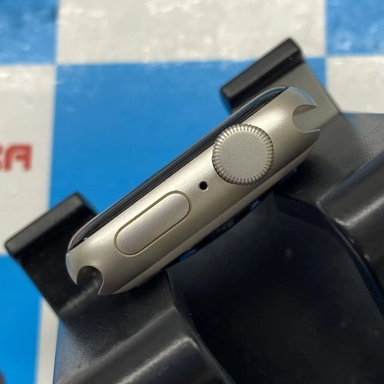 Apple Watch SE 第2世代 40mm GPSモデル 32GB スターライト MNJP3J/A 訳あり品