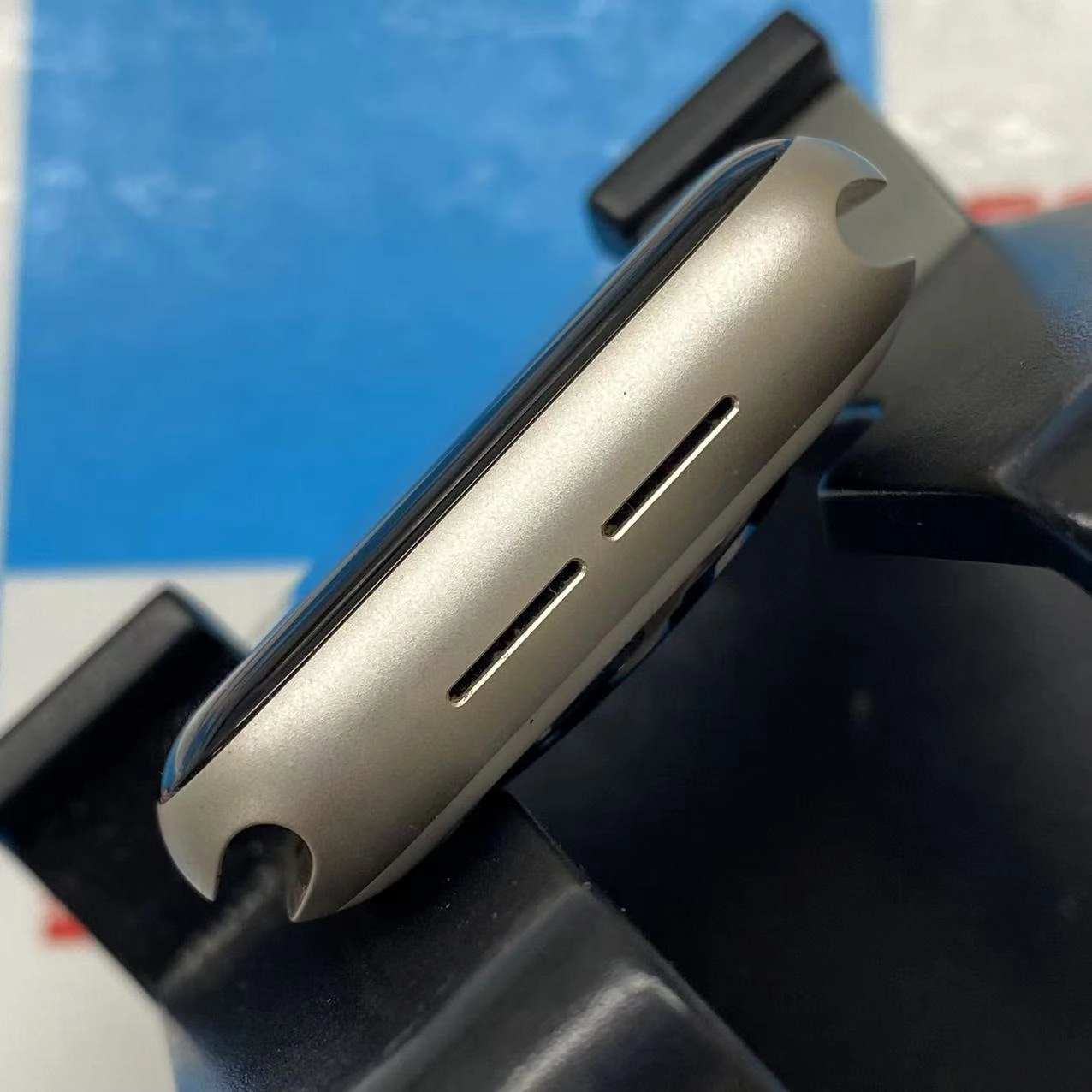 Apple Watch SE 第2世代 40mm GPSモデル 32GB スターライト MNJP3J/A 訳あり品