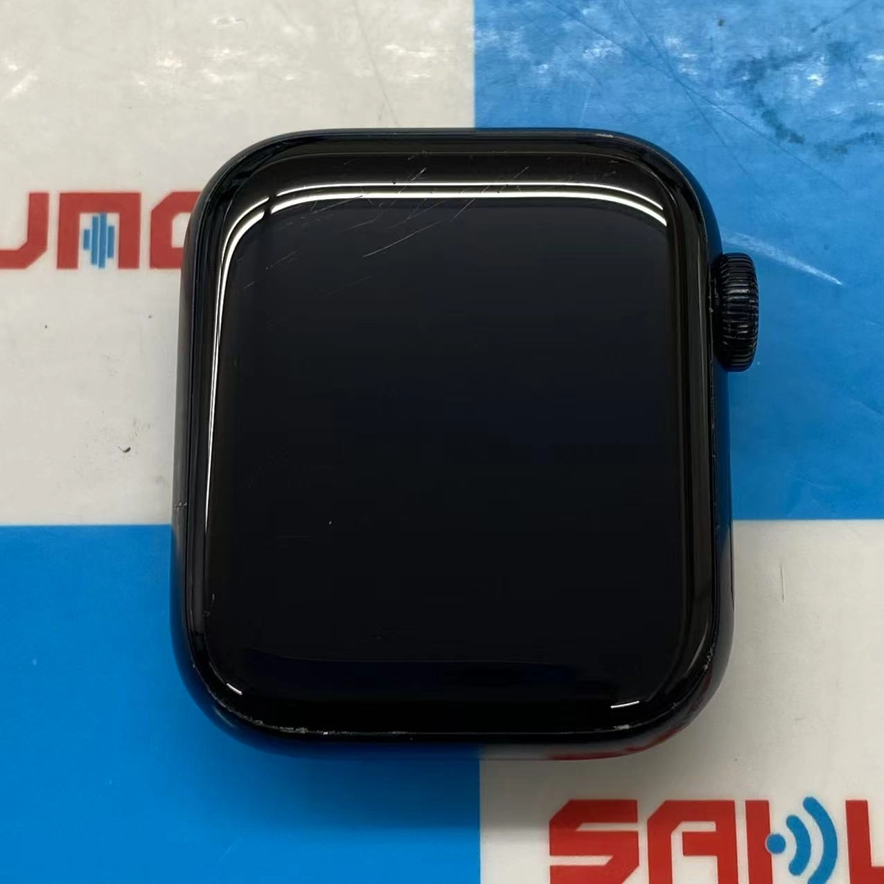 Apple Watch SE 第2世代 40mm GPSモデル - ミッドナイト MNJT3J/A 訳あり品