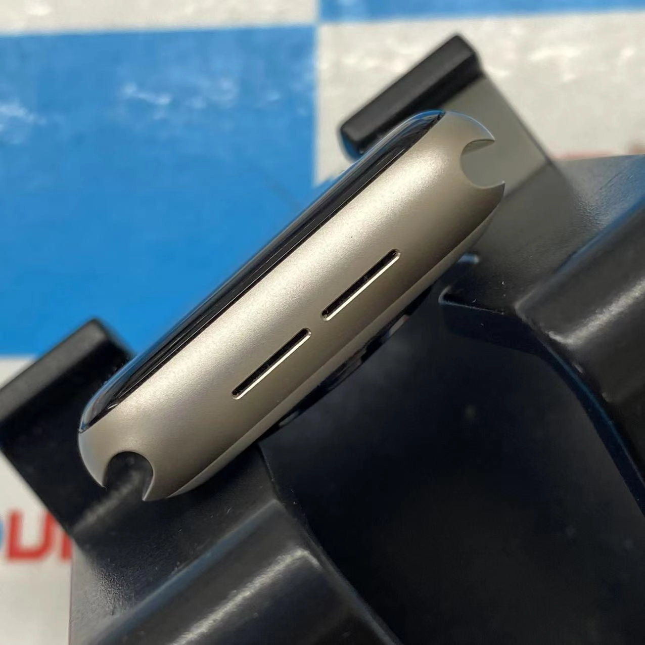 Apple Watch SE 第2世代 40mm GPS＋Cellularモデル 32GB スターライト MNQ53J/A SIMフリー 訳あり品